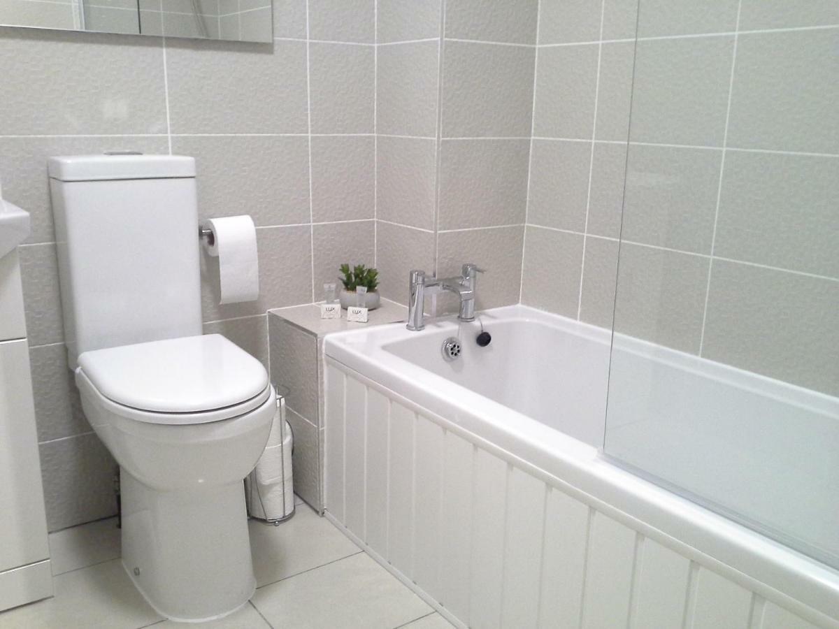 Modern Leith Apartment. Édimbourg Extérieur photo